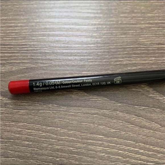 Illamasqua Lip Pencil Liner Feisty Fiery Red - Picture 7 of 8